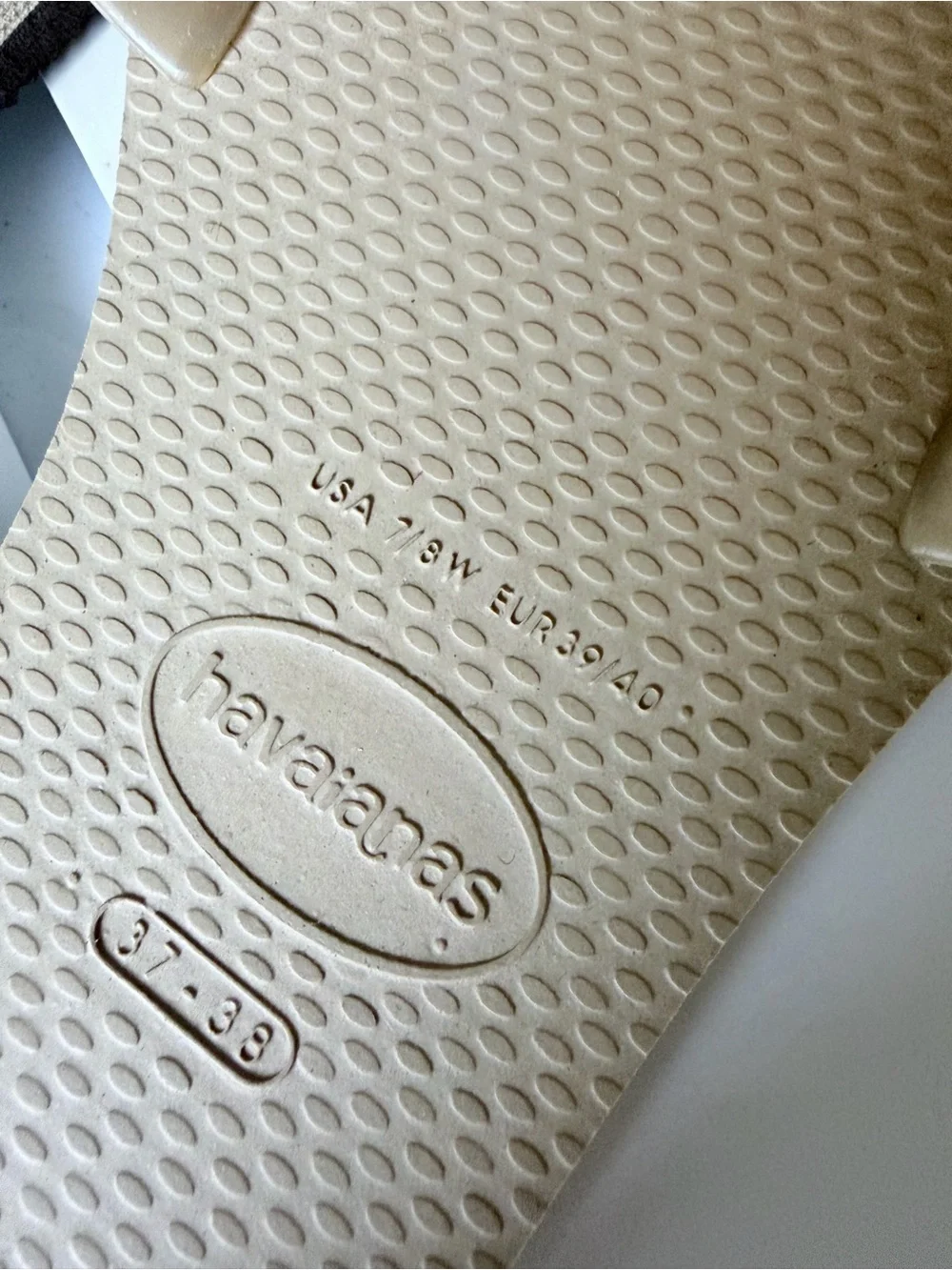 Havaianas Slide Sandals Metallic Champagne Beige Women’s US 7/8 EU 39/40 NWOT